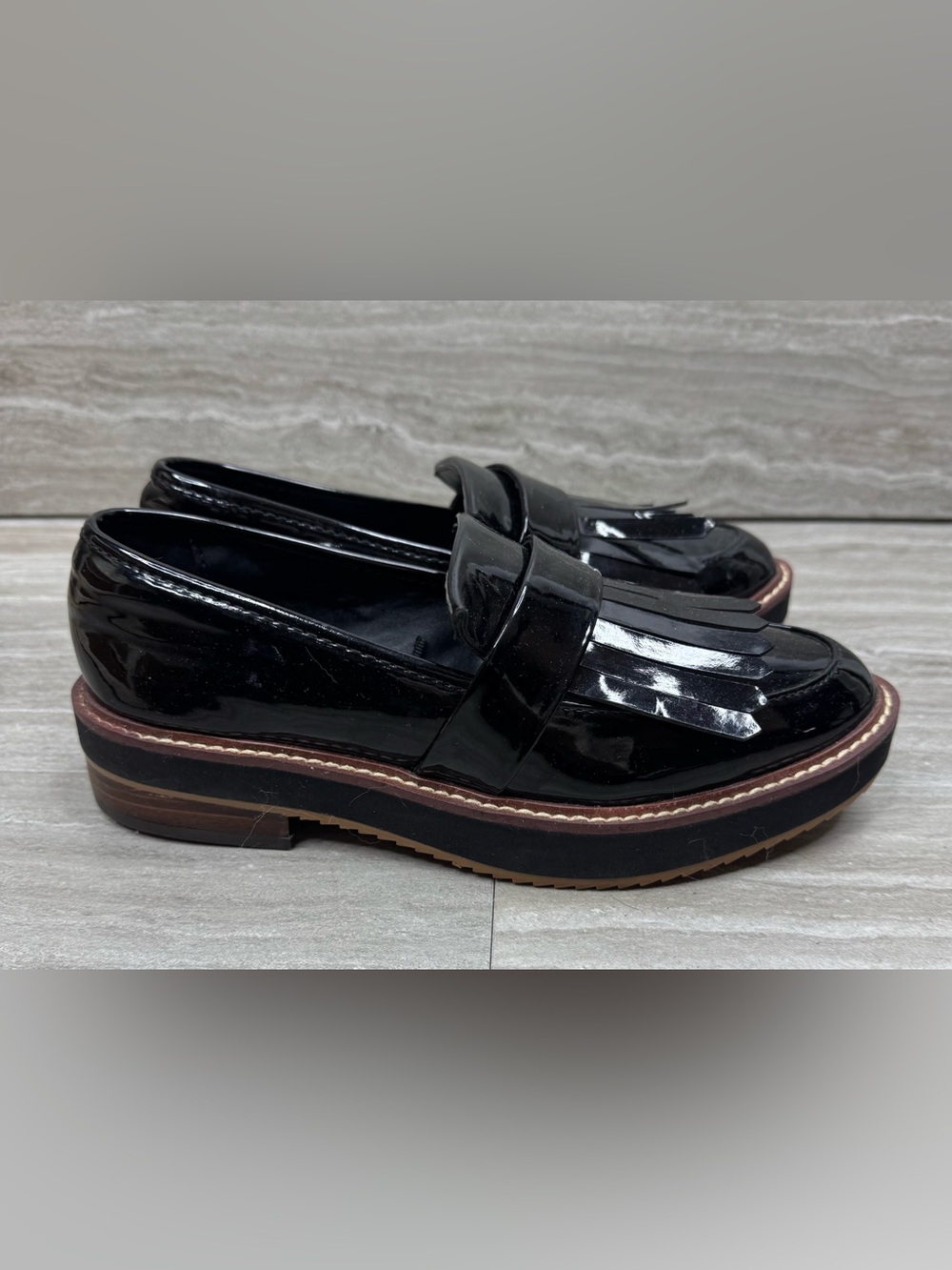 NEW American Eagle Outfitters Black Patent Platform Tassel Loafers Size 6
